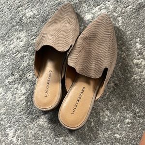 Lucky Brand slip on loafers sz 10